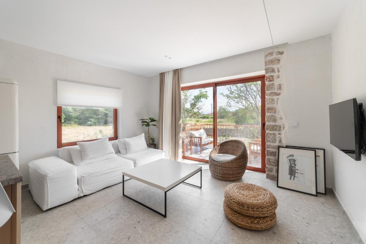 Kampus Luxury Villas 트리칼라 외부 사진